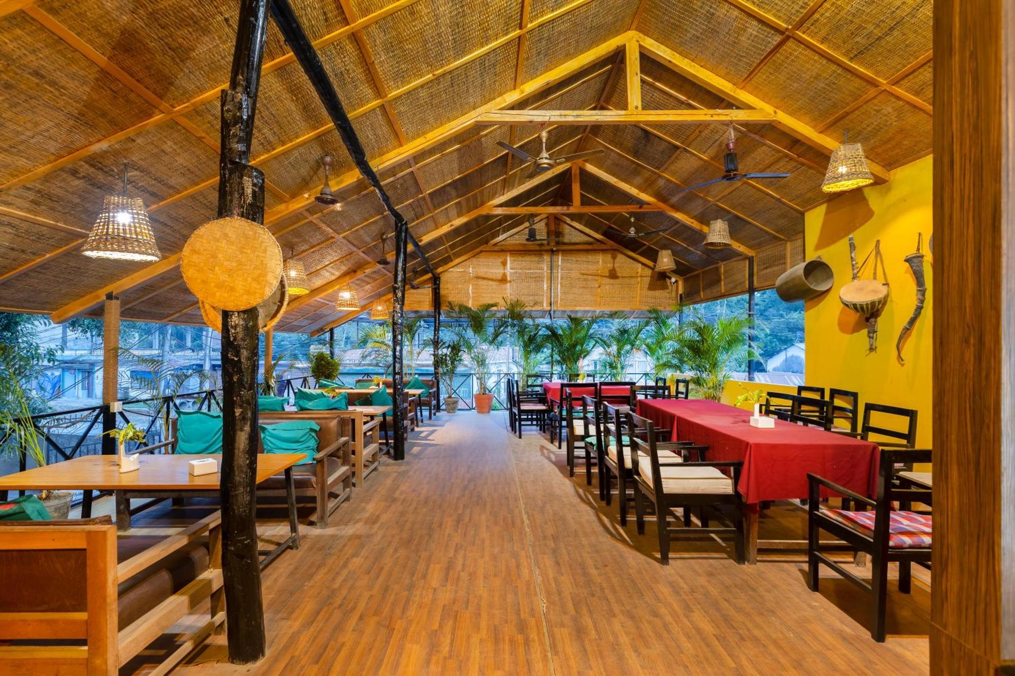 Hotel Parkside & Swimming Pool-Between Greenery And Azure ,Your Perfect Retreat Chitwan Exteriér fotografie